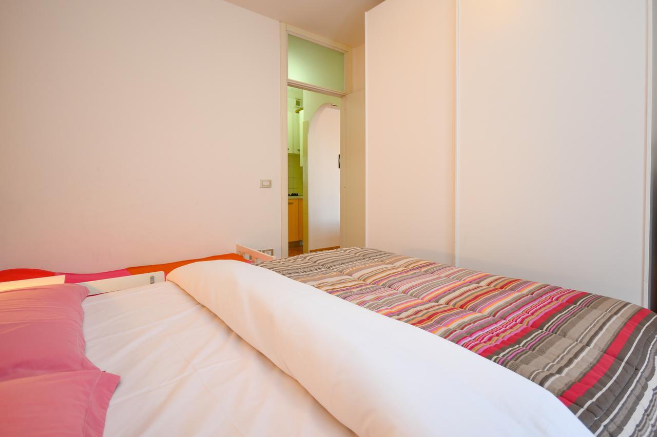 Sirmione Beach Apartment エクステリア 写真