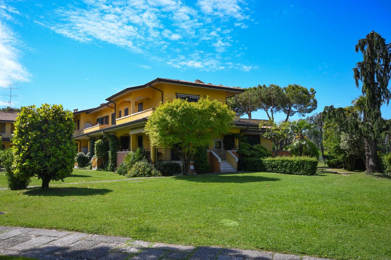 Sirmione Beach Apartment エクステリア 写真