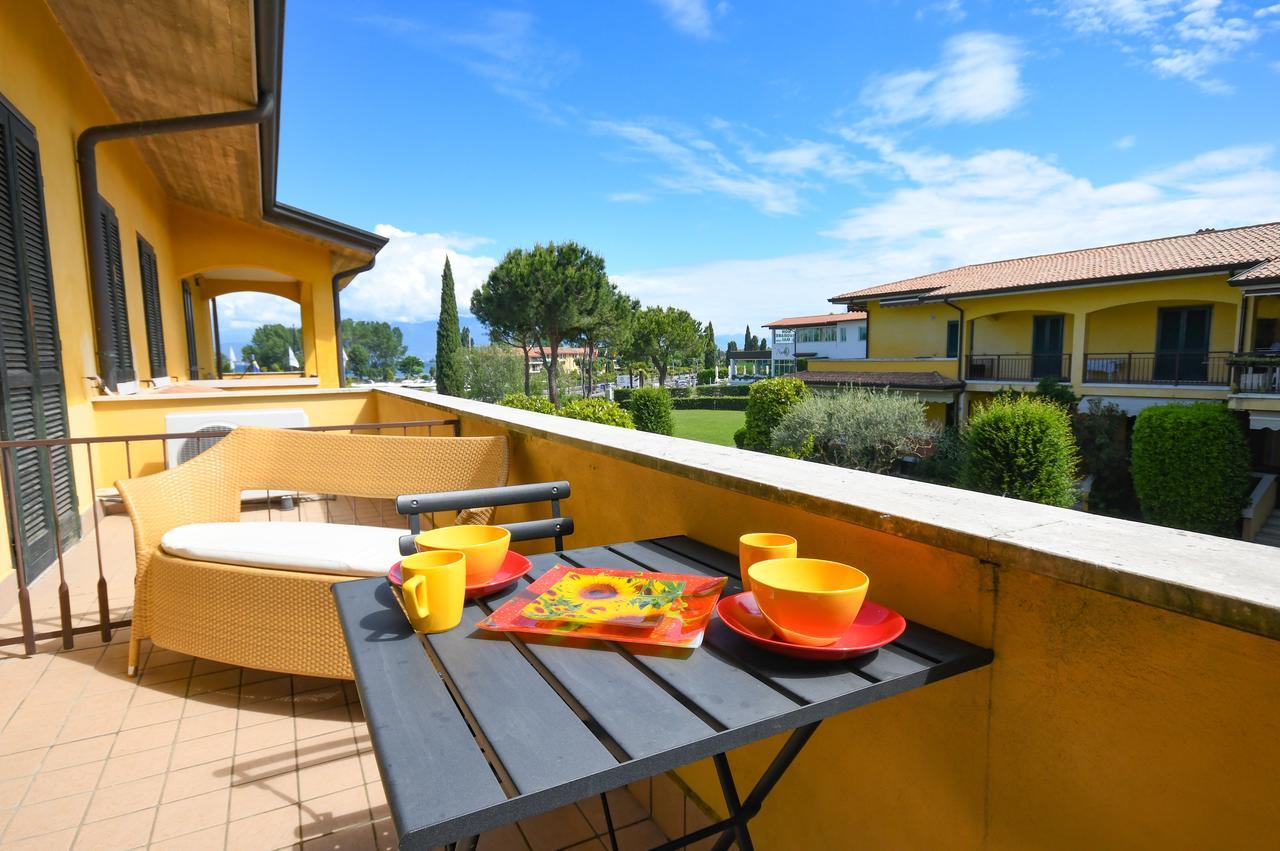 Sirmione Beach Apartment エクステリア 写真
