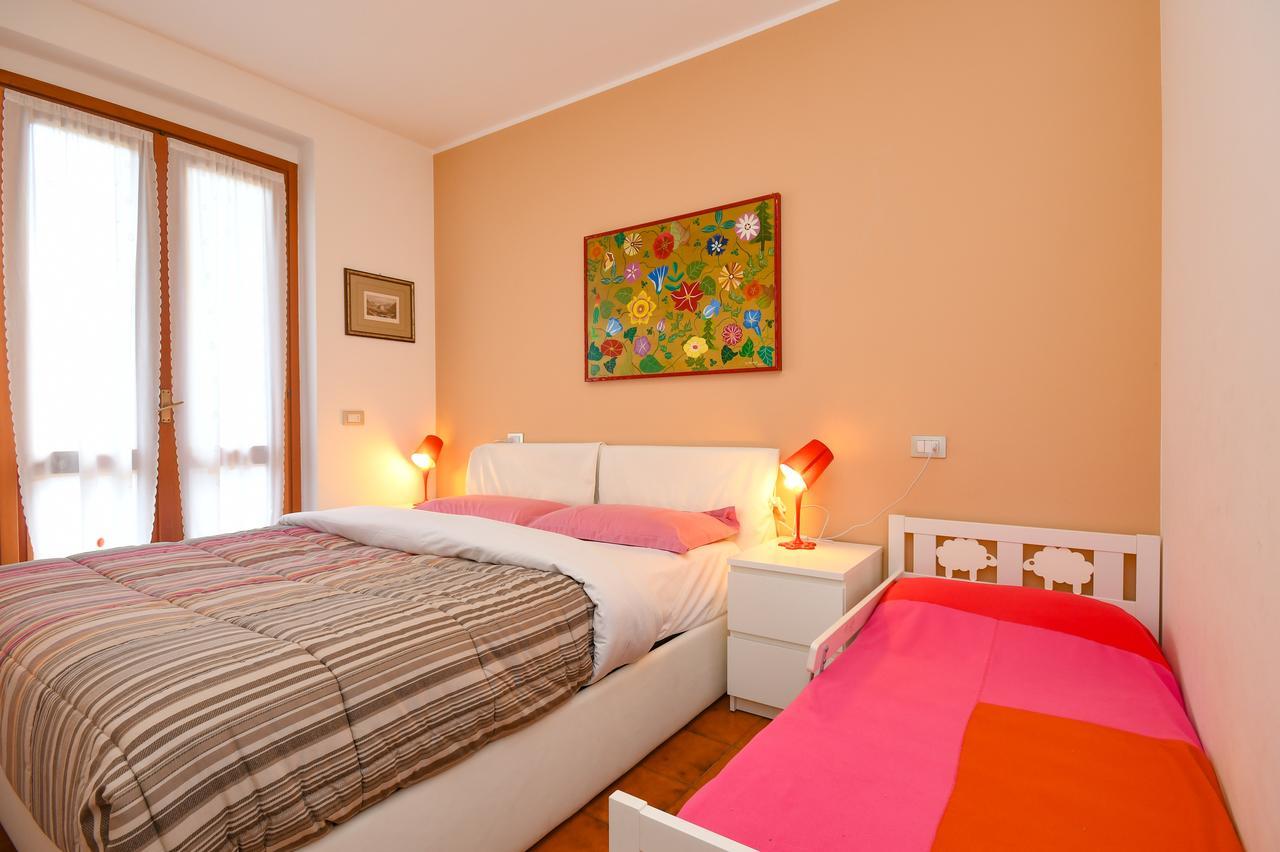 Sirmione Beach Apartment エクステリア 写真